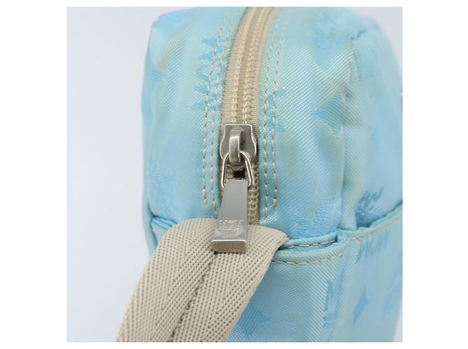 MCM Vicetos Logogram Schultertasche aus Nylon Hellblau Silber Authentisch 174459 - Ansicht 16