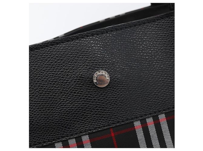 Burberry Borsa Tote Nova Check in nylon nero e argento Auth 174568 - vista 14