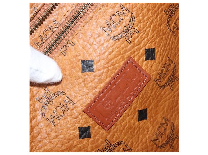 Borsa Tote Vicetos Logogram MCM in PVC Marrone Oro Auth BA10957 D'oro - vista 17