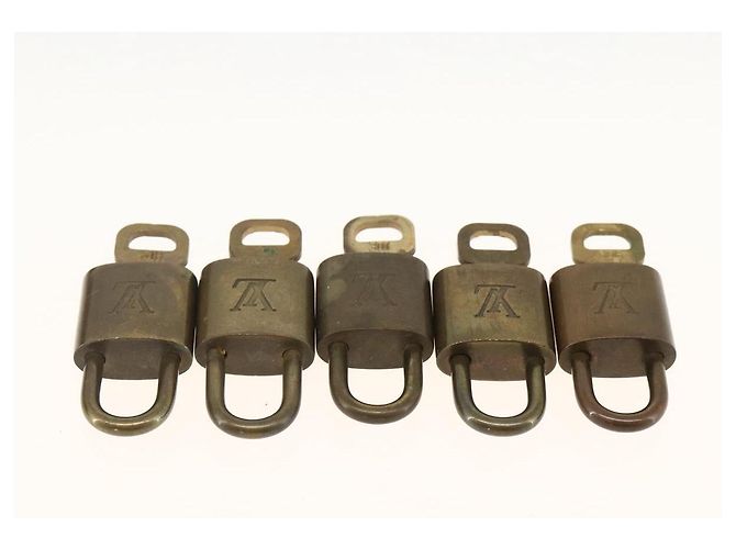 LOUIS VUITTON Set di 5 Lucchetti in metallo Oro LV Auth 167086 D'oro - vista 4
