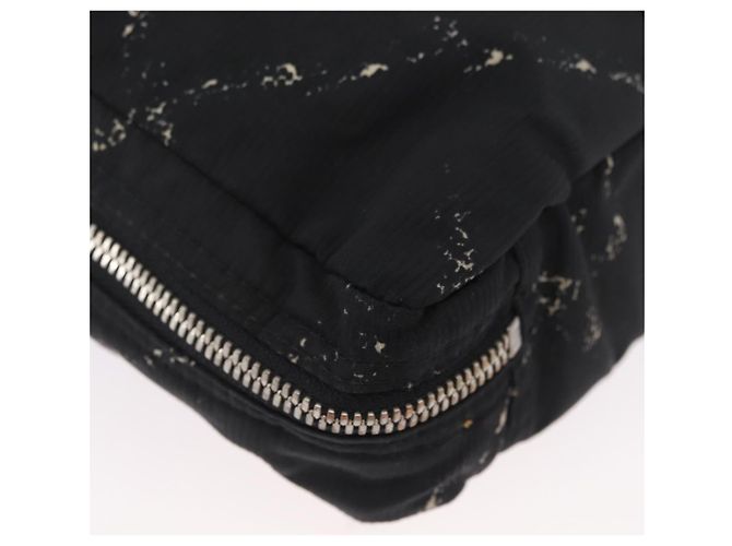 CHANEL Nuova Borsa da Viaggio in Nylon Nera CC Auth BA11357 Nero - vista 11