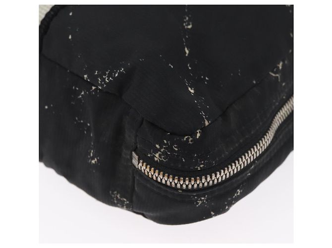 CHANEL Nuova Borsa da Viaggio in Nylon Nera CC Auth BA11357 Nero - vista 12