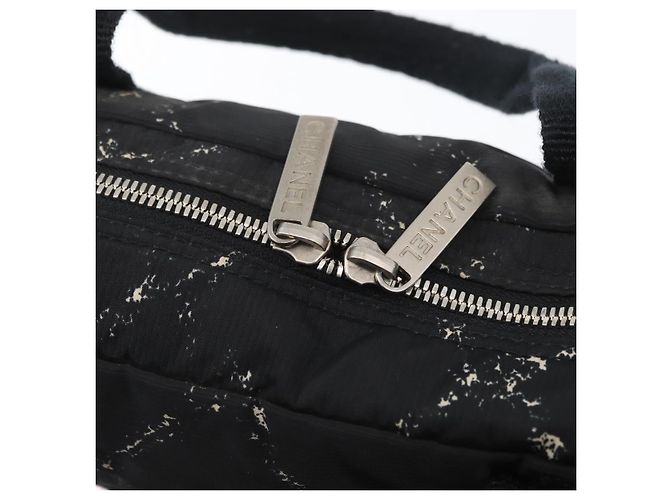 CHANEL Nuova Borsa da Viaggio in Nylon Nera CC Auth BA11357 Nero - vista 16