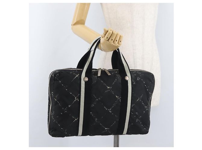CHANEL Nuova Borsa da Viaggio in Nylon Nera CC Auth BA11357 Nero - vista 22