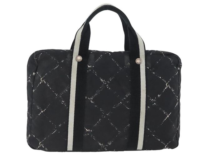 CHANEL Nuova Borsa da Viaggio in Nylon Nera CC Auth BA11357 Nero - vista 3