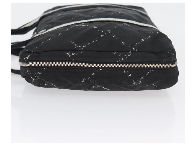 CHANEL Nuova Borsa da Viaggio in Nylon Nera CC Auth BA11357 Nero - vista 5
