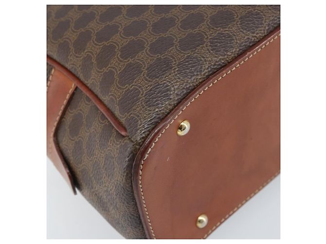 Céline CELINE Macadam Canvas Handtasche aus PVC-Leder in Braun und Gold Auth 174499 Golden - Ansicht 11
