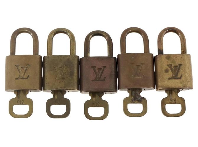 LOUIS VUITTON Set di 5 Lucchetti in metallo Oro LV Auth 167123 D'oro - vista 2