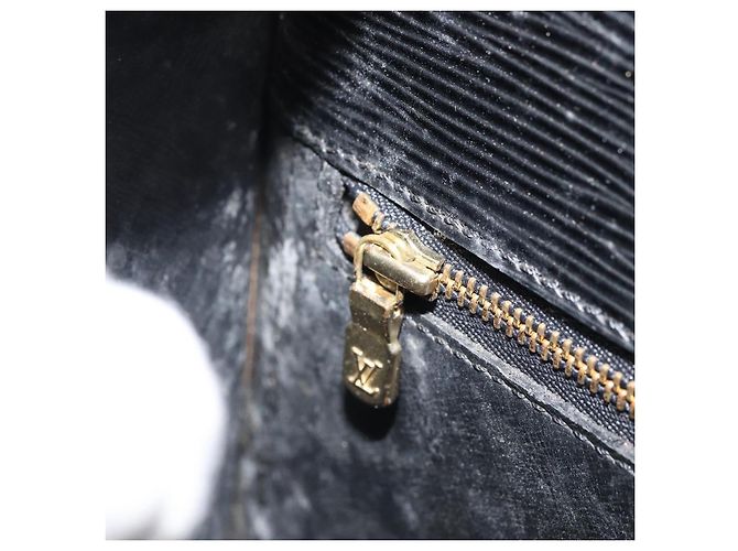 LOUIS VUITTON Borsa a Spalla Epi Saint Cloud GM Nera M52192 LV Auth ep13697 Nero - vista 24