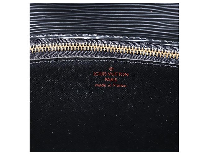 LOUIS VUITTON Epi Serie Dragonne Clutch Bag Nero M52612 LV Auth ep13784 - vista 18