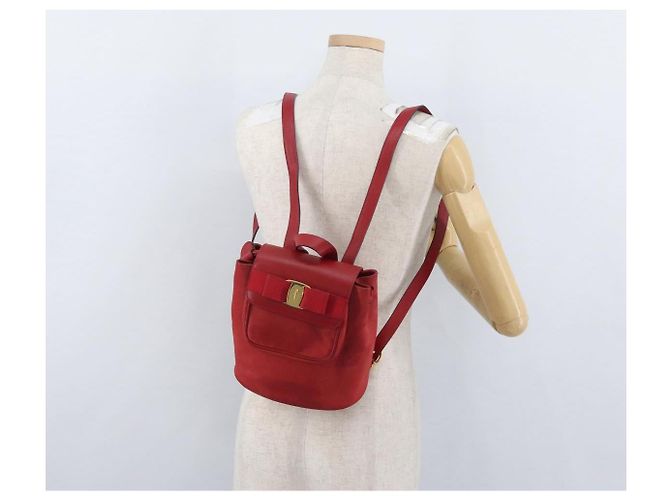 Zaino Vala in suede rosso e oro Auth BA11218 di Salvatore Ferragamo D'oro - vista 26