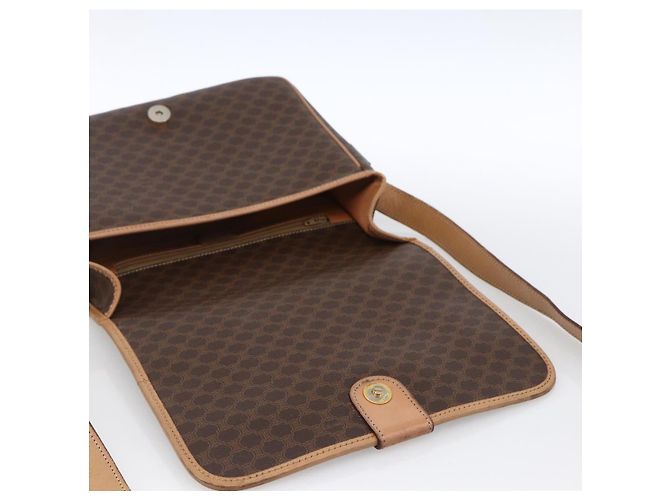 Céline Borsa a Spalla in Tela Macadam CELINE in Pelle PVC Marrone Oro Auth 170071 D'oro - vista 15