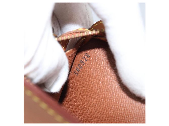 LOUIS VUITTON Pochette Uomo Epi Borsa Marrone Zipangu Oro M52528 LV Auth ka3156 - vista 12