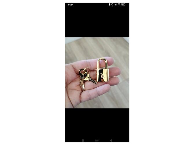 Catenaccio dorato Louis Vuitton con chiavi D'oro - vista 6