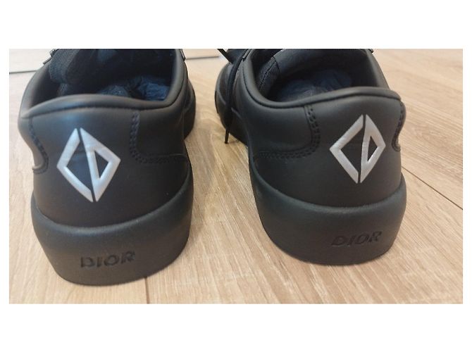 Sneakers Dior B101 in Pelle di Vitello Liscia e Camoscio Nero - vista 4