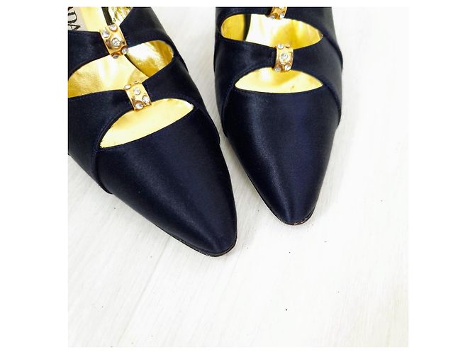 Escada dunkelblaue Satin-Schuhe aus den 80ern - Ansicht 4