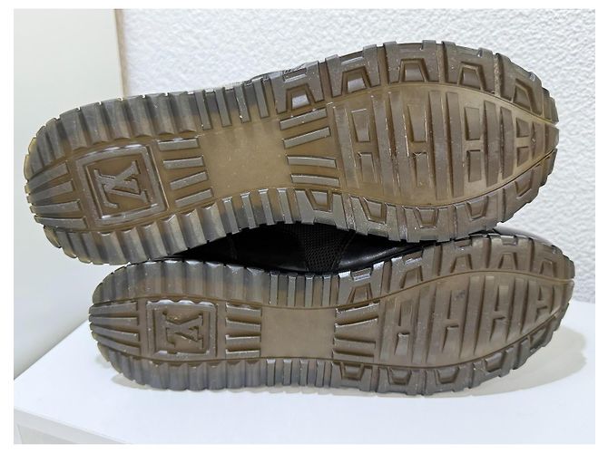 Louis Vuitton Sneaker Run Away Nera 38 Nero - vista 12