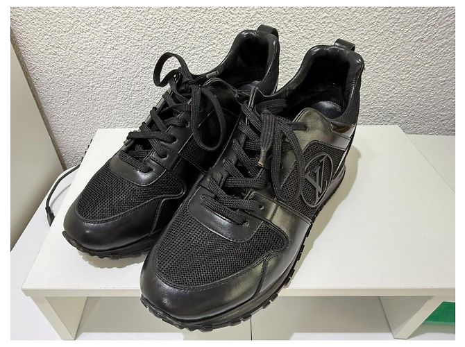 Louis Vuitton Sneaker Run Away Nera 38 Nero - vista 3