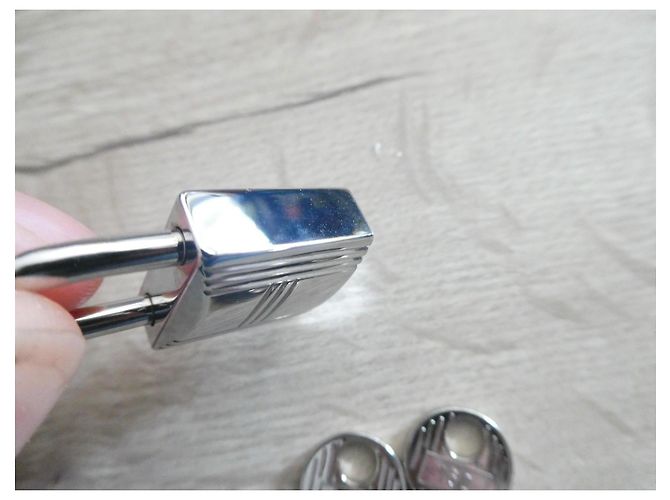 Lucchetto Hermès per borsa Hermès Kelly o Birkin con le sue due chiavi Silver hardware - vista 7