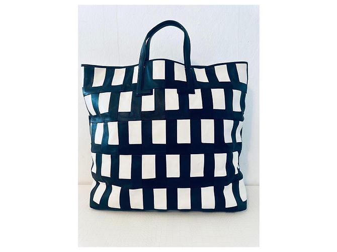 Autre Marque Lacoste Sfilata Borsa Tote in Pelle Nera e Bianca Nero Bianco - vista 2