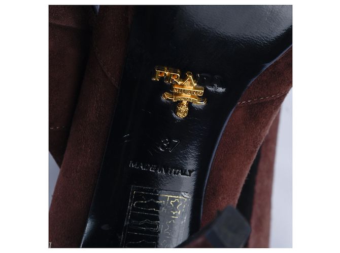 Pumps in suede con decorazione a volant Prada Marrone - vista 5