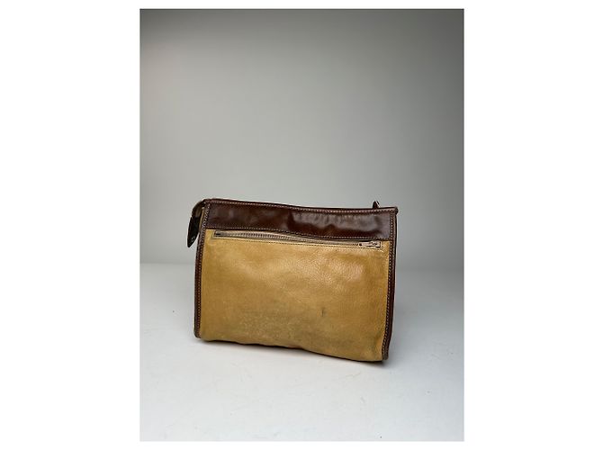 Clutch Anagram in pelle scamosciata cammello Loewe vintage Marrone - vista 2