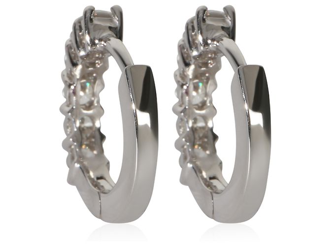 Orecchini Huggie in oro bianco e diamanti Roberto Coin - vista 2