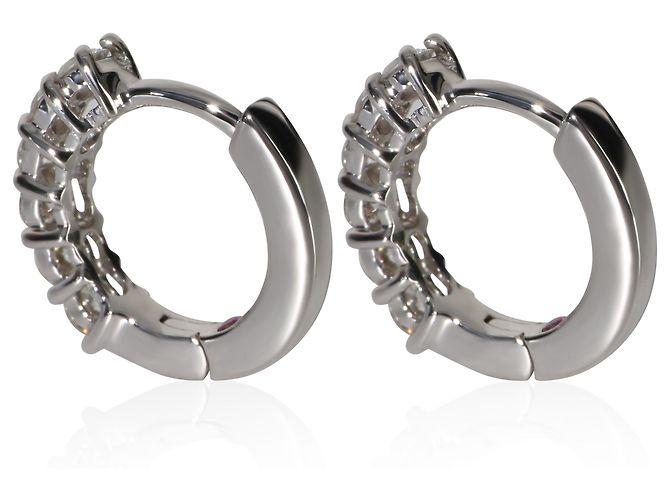 Orecchini Huggie in oro bianco e diamanti Roberto Coin - vista 4