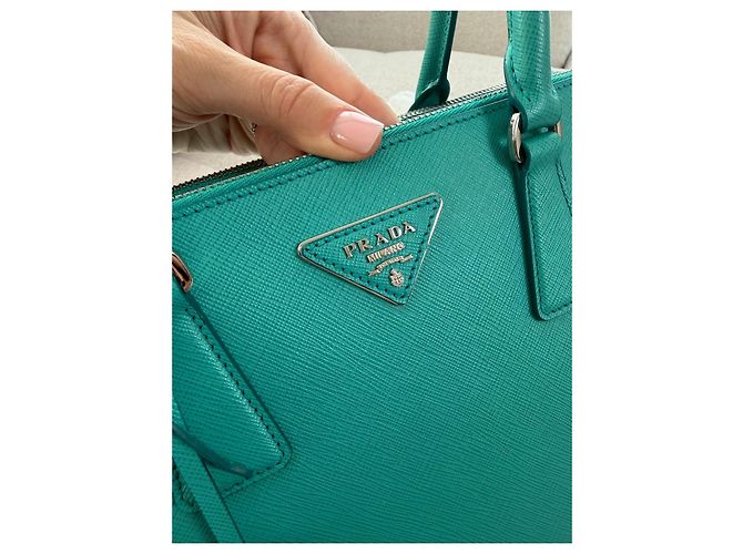 Tote Borsa Prada Galleria in pelle color turchese - vista 2