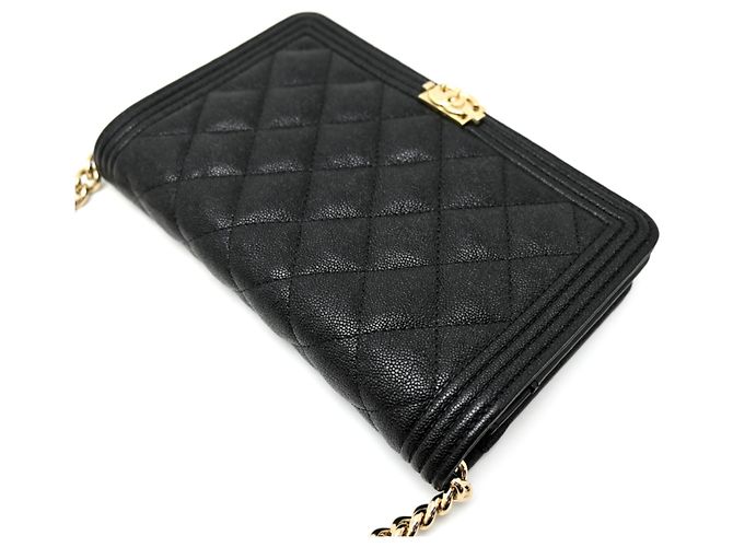 Cartera Boy Chain de Chanel en Cuero de Ternera Texturizado Negro - vista 3