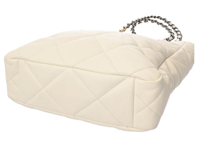 Chanel 19 Kettentasche Weiß - Ansicht 5