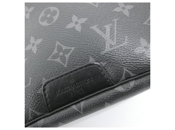 Borsa a Spalla Discovery Bumbag Monogram Eclipse di Louis Vuitton Nero - vista 4
