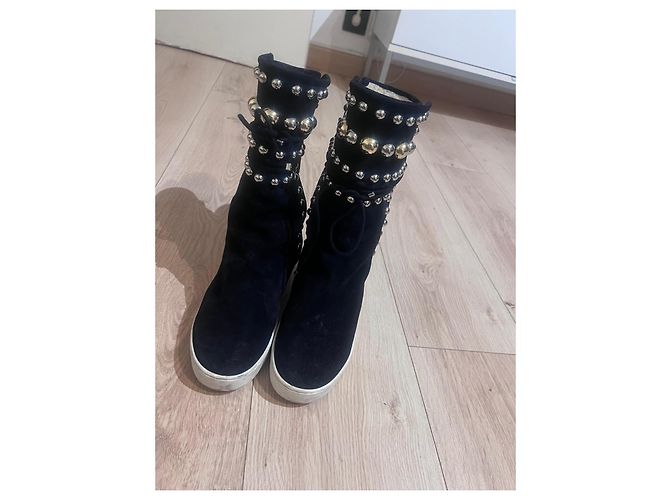 Stivali Dior in suede nero con borchie - vista 3