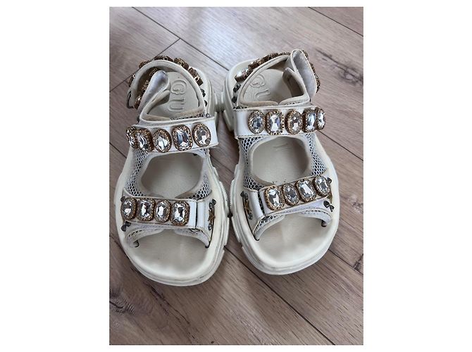Sandali bianchi Gucci decorati con cristalli Bianco - vista 3