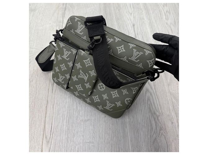Borsa Trio Louis Vuitton per uomini Verde oliva - vista 6