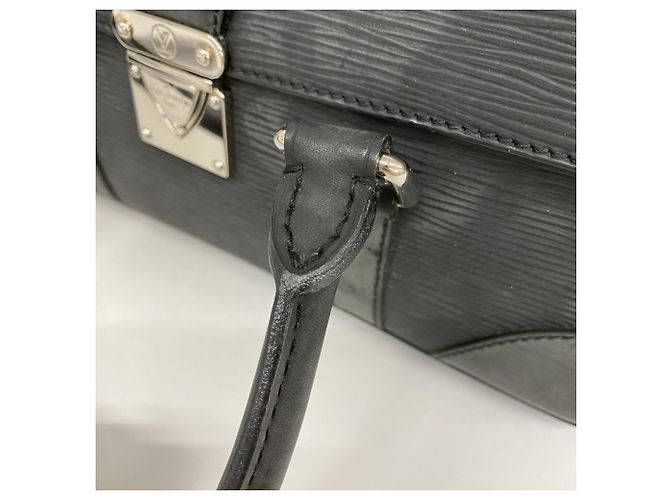 Borsa Louis Vuitton Epi Segur PM M58822 Nero - vista 8