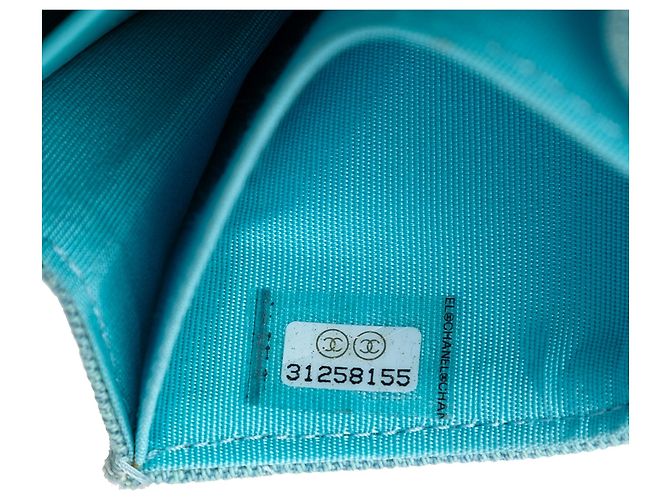 Chanel Blau gestepptes Denim 19 Kartenhalter mit Kette Hellblau - Ansicht 5