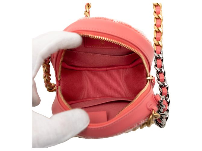 Clutch rotondo Chanel in agnello rosa con paillettes 19 con catena - vista 4