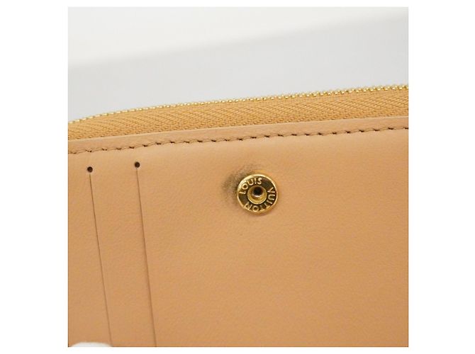 Coussin Cartera Lou de cuero Monogram grabado Louis Vuitton Camello - vista 7
