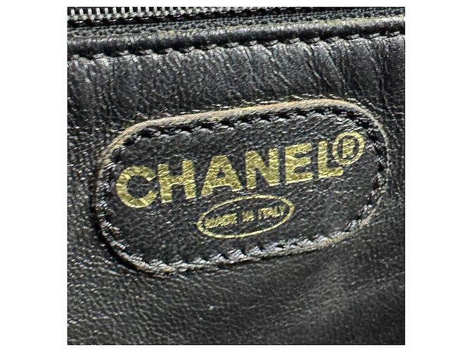 Timeless Chanel Leder Schultertasche Schwarz - Ansicht 11