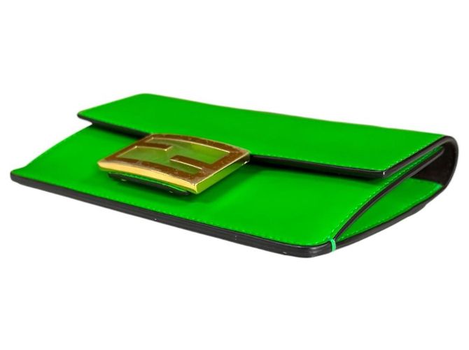 Borsa a spalla Baguette piatta Fendi Verde - vista 5