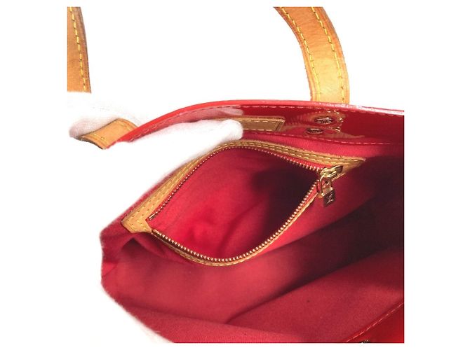 Borsa Tote PM in Monogram Vernis Louis Vuitton Rosso - vista 18