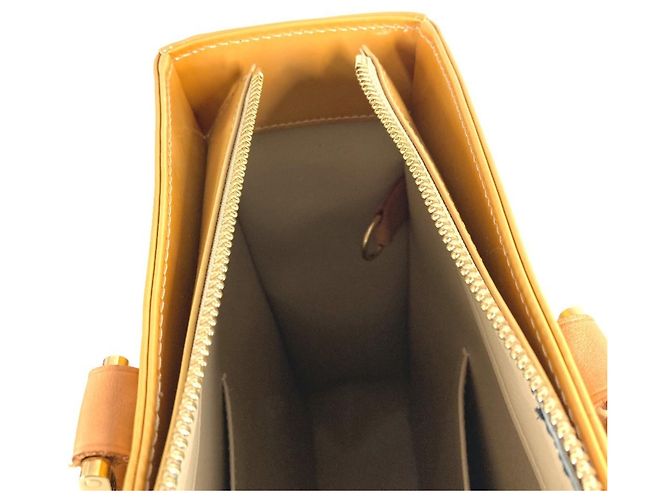 Louis Vuitton Monogram Vernis Columbus Tote Bag Beige - Ansicht 15