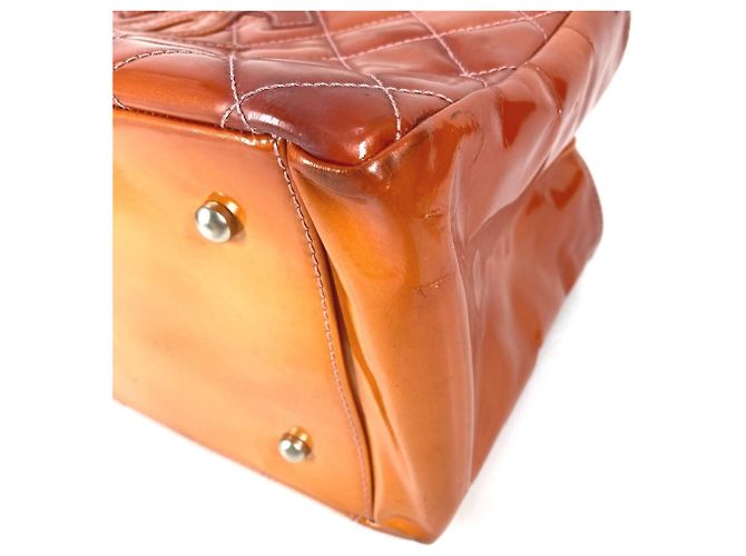 Bolsa CHANEL em matelassé acolchoado com logo CC Coco Rosa - vista 16