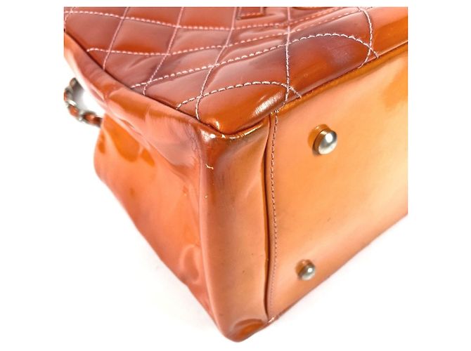 Bolsa CHANEL em matelassé acolchoado com logo CC Coco Rosa - vista 17
