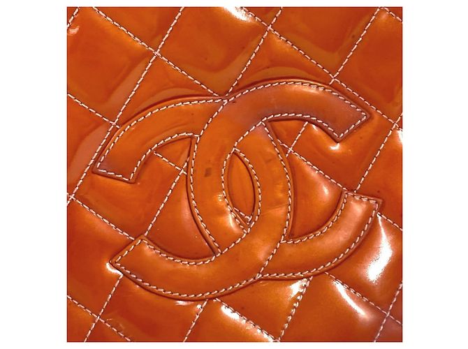 Bolsa CHANEL em matelassé acolchoado com logo CC Coco Rosa - vista 5