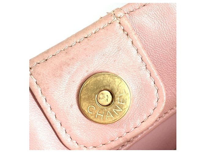 Borsa a spalla in smalto rosa con logo CC Coco di Chanel - vista 14