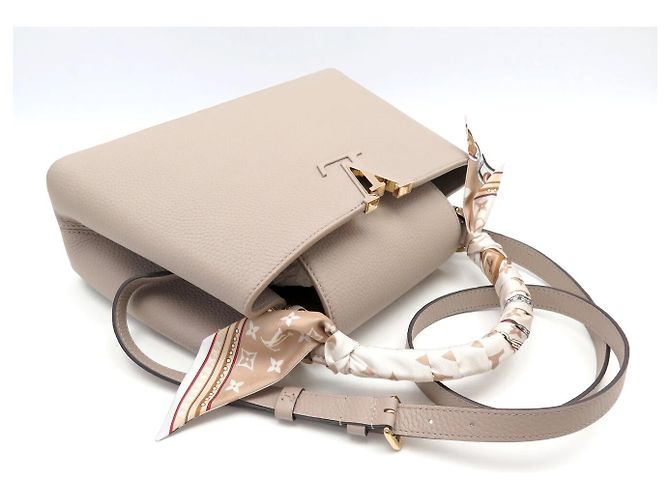 NUOVA BORSA A MANO LOUIS VUITTON CAPUCINES MM GRIGIO PIETRA BORSA ULTIMATE - vista 4