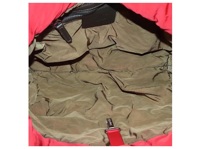 Chanel Coco Cocoon Wende-Tote aus gestepptem Nylon Groß Rot - Ansicht 5
