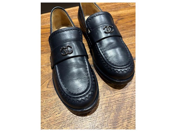 Chanel Navy Leder CC Slipper Marineblau - Ansicht 10